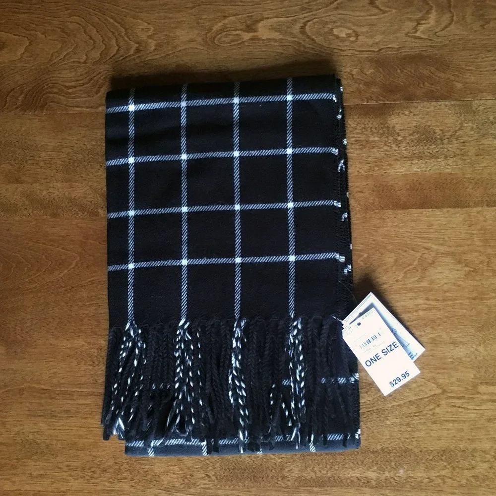 Lands' End black grid scarf NWT